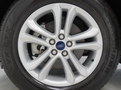 Used 2020 Ford Edge SEL w/ Convenience Package image 24