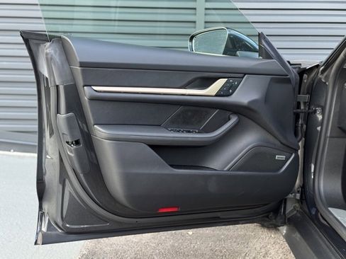 New 2025 Porsche Taycan 4S image 12