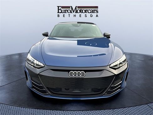 Used 2022 Audi e-tron GT Prestige image 8