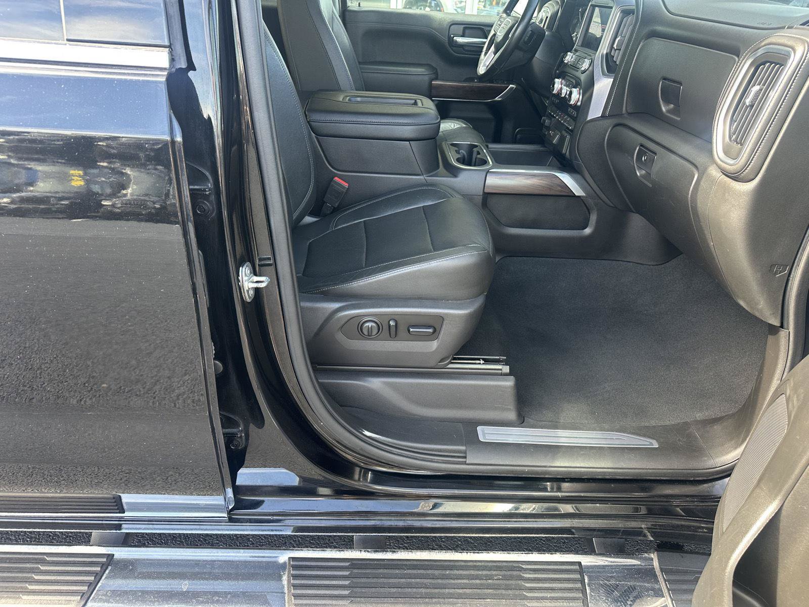 Used 2019 GMC Sierra 1500 SLT w/ SLT Premium Package AWD/4WD image 23