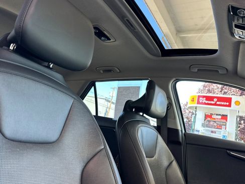 Certified 2023 Kia Niro Wave FWD image 19