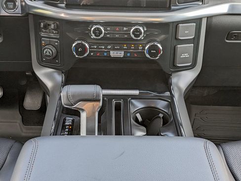 New 2025 Ford F150 Lariat w/ Equipment Group 501A Mid image 19