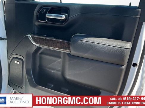 Used 2020 GMC Sierra 1500 Denali w/ Denali Ultimate Package AWD/4WD image 26