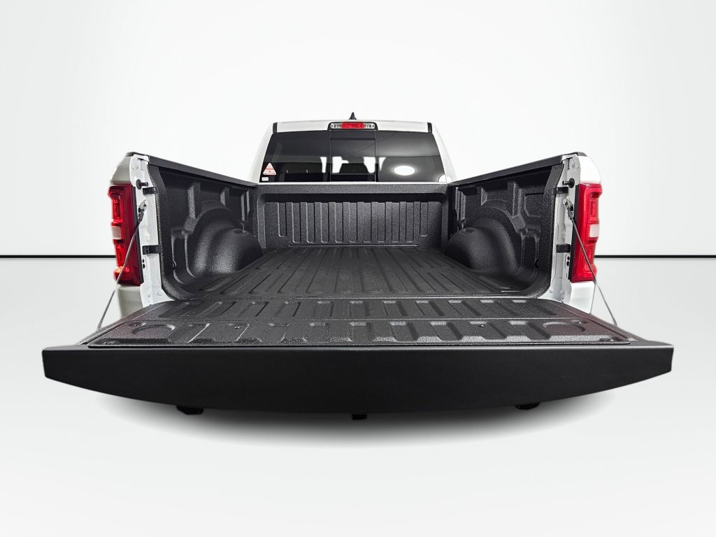 New 2026 RAM 1500 Big Horn AWD/4WD image 18