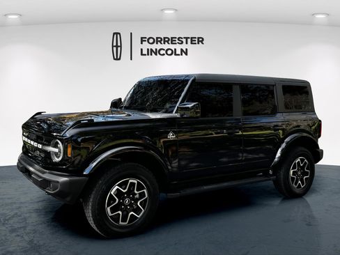 Used 2023 Ford Bronco Outer Banks image 11