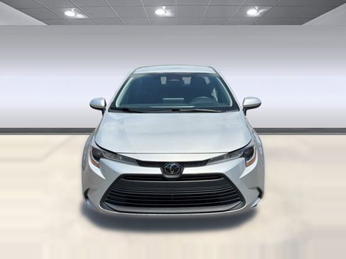 Used 2024 Toyota Corolla LE FWD image 6