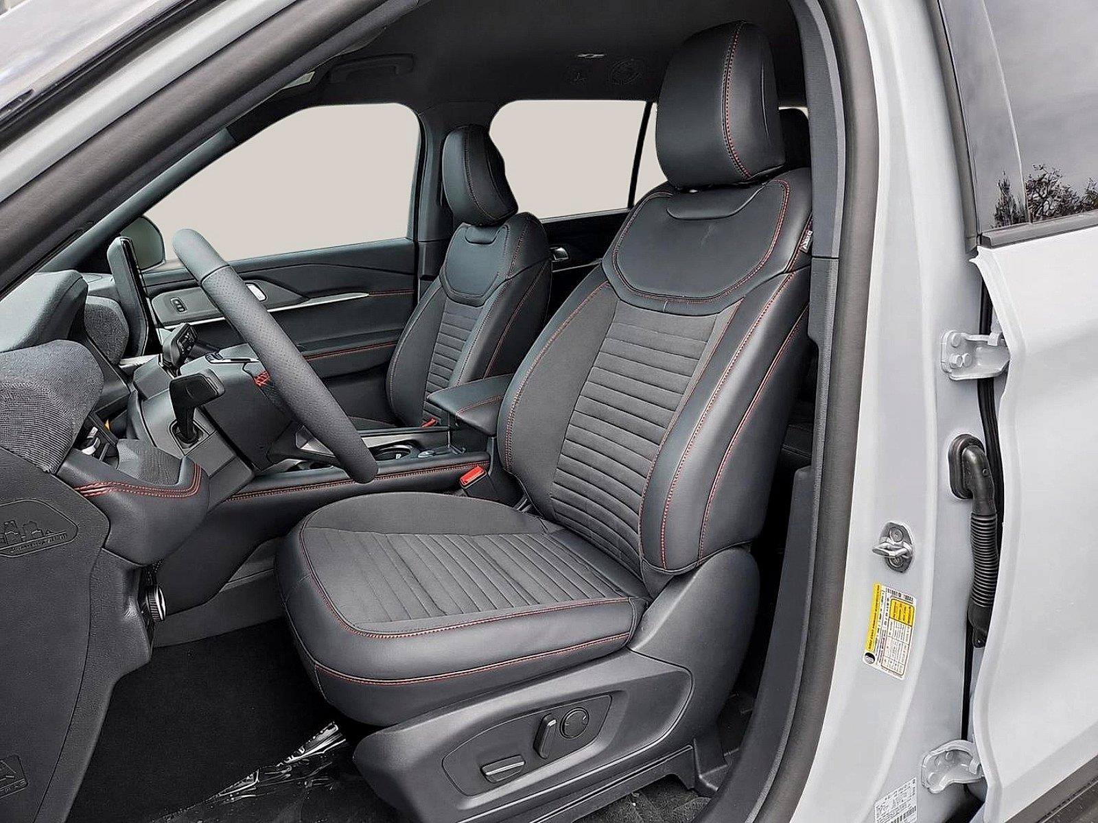 New 2026 Ford Explorer ST-Line w/ Premium Package RWD image 15