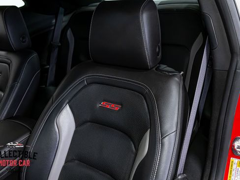 Used 2016 Chevrolet Camaro SS RWD image 76