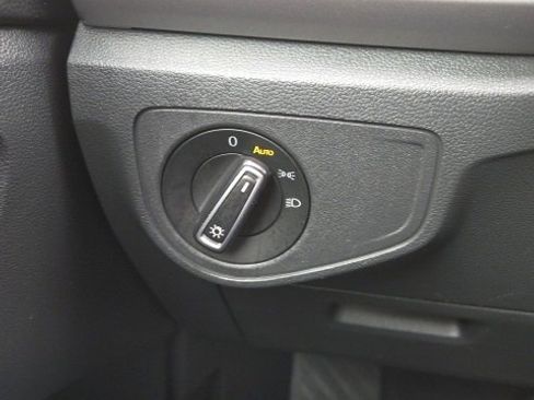 Used 2019 Volkswagen Atlas S w/ Towing Package image 11