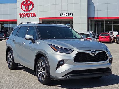Used 2024 Toyota Highlander XLE