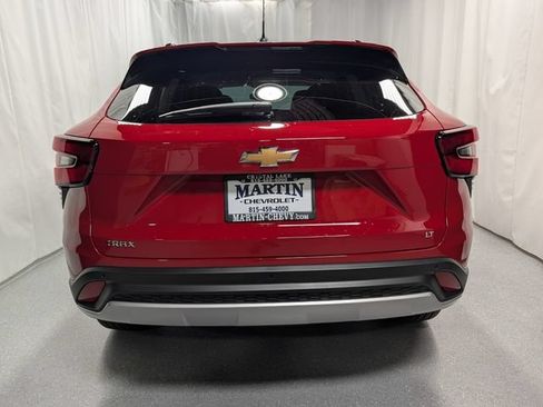 New 2026 Chevrolet Trax LT w/ Driver Confidence Package FWD image 4