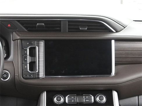 Certified 2024 GMC Yukon Denali image 27