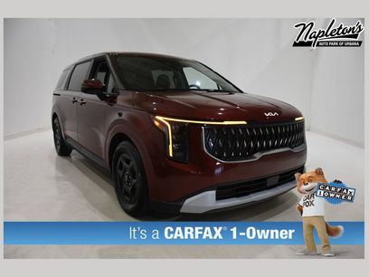 Used 2025 Kia Carnival