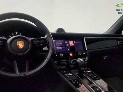 Used 2024 Porsche Macan S AWD/4WD image 60