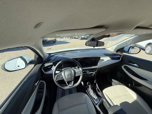 Used 2024 Buick Encore GX Sport Touring image 26