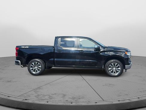 Used 2024 Chevrolet Silverado 1500 LT AWD/4WD image 4