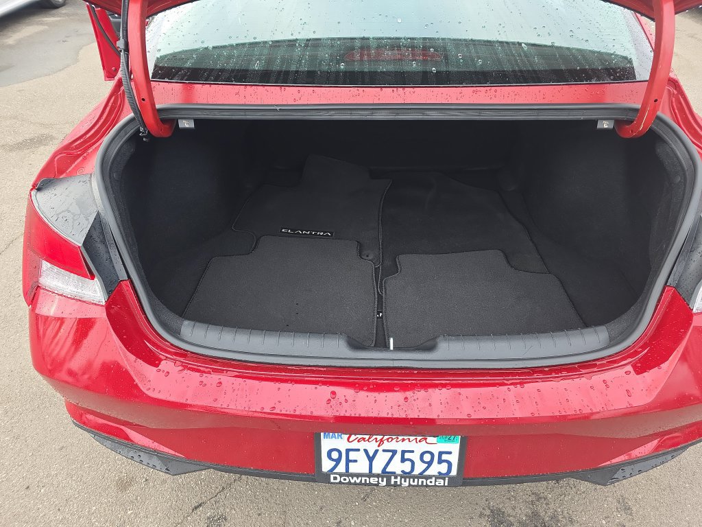 Used 2023 Hyundai Elantra SEL w/ Convenience Package FWD image 20