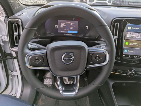 Certified 2023 Volvo C40 P8 Recharge Plus image 16