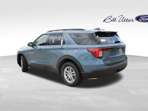 New 2026 Ford Explorer Active RWD image 4