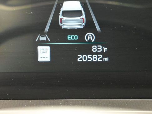 Used 2024 Kia Telluride S w/ S Sunroof Package FWD image 31
