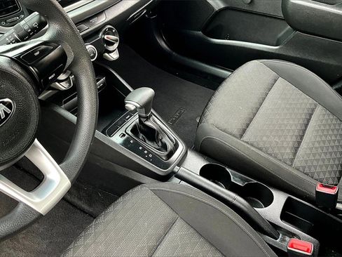 Used 2018 Kia Rio LX image 12