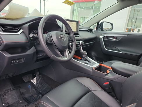 Used 2024 Toyota RAV4 Adventure image 19