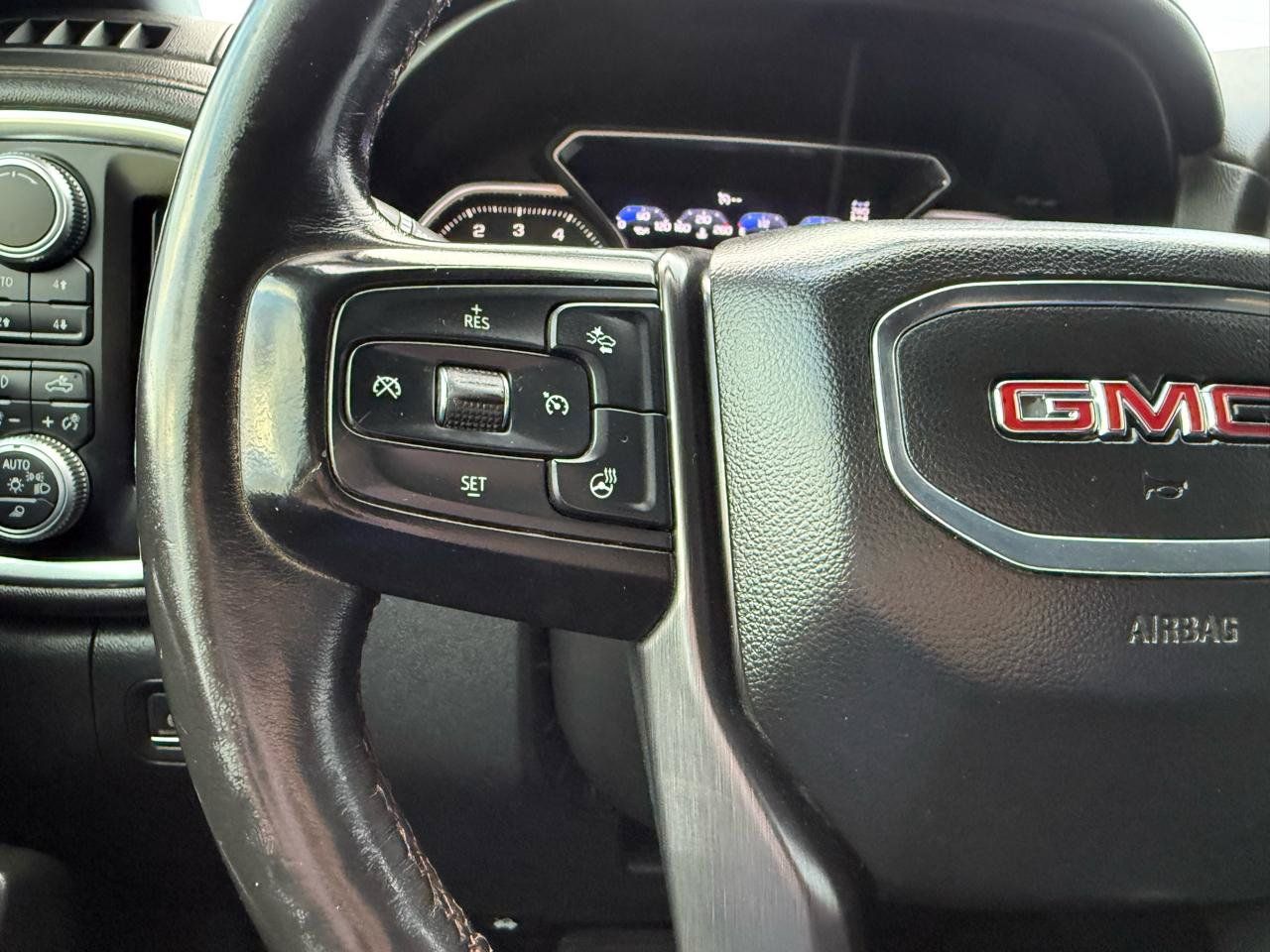 Used 2019 GMC Sierra 1500 AT4 w/ AT4 Premium Package AWD/4WD image 22
