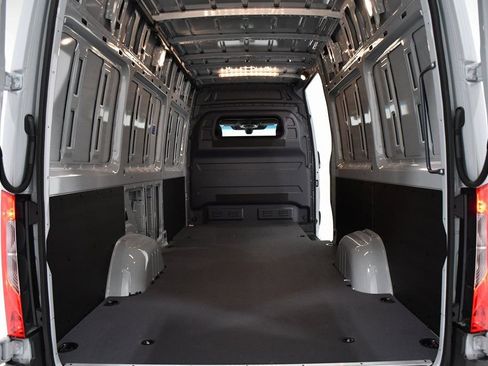 New 2025 Mercedes-Benz Sprinter 2500 image 20