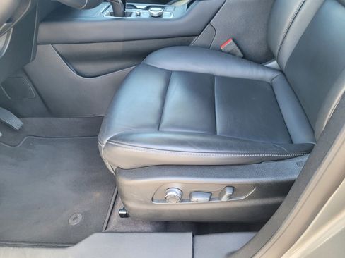 Certified 2024 Cadillac XT4 Premium Luxury image 16