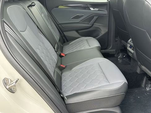 New 2026 Volkswagen Tiguan SEL R-Line AWD/4WD image 12