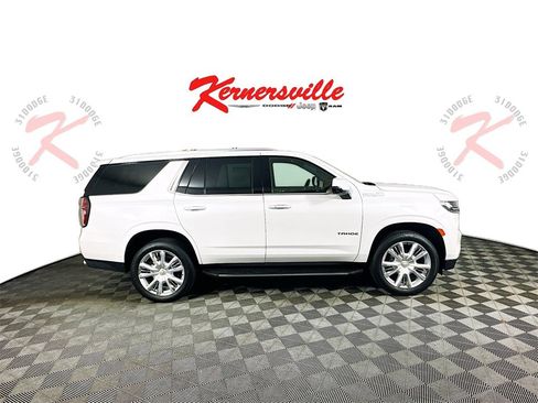 Used 2021 Chevrolet Tahoe High Country w/ Premium Package image 8