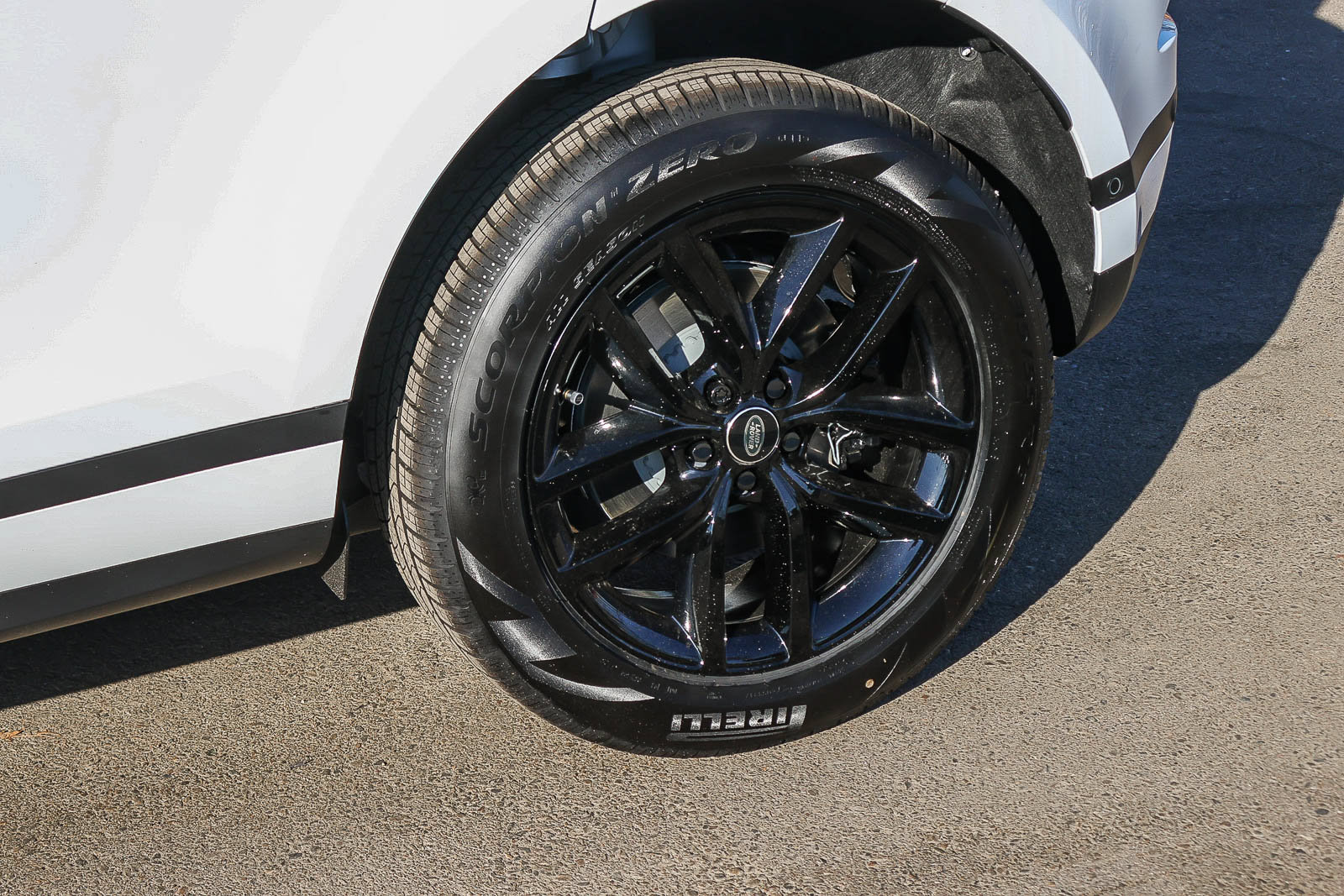 New 2026 Land Rover Range Rover Evoque S AWD/4WD image 10