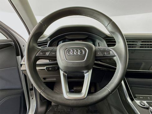 Used 2023 Audi Q7 2.0T Premium w/ Convenience Package image 11