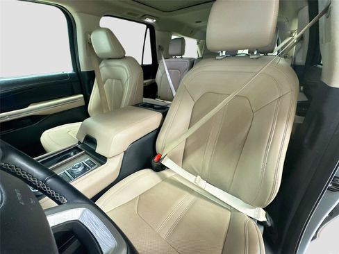 Used 2024 Ford Expedition Max Limited AWD/4WD image 22