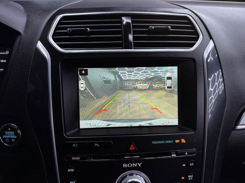 Used 2018 Ford Explorer Sport w/ Equipment Group 401A image 32