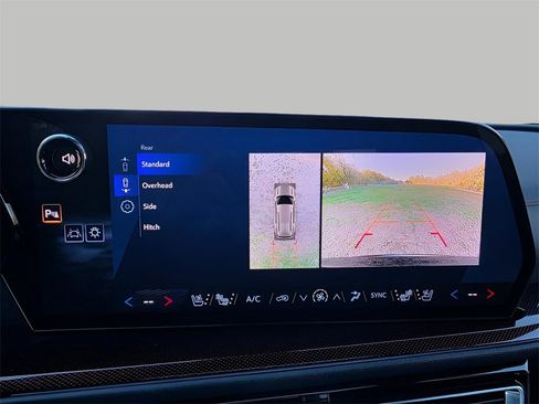 Used 2024 Chevrolet Traverse RS w/ LPO, Floor Liner Package image 34