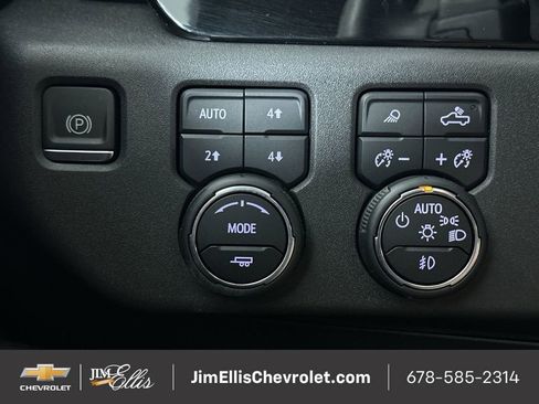 Used 2023 Chevrolet Silverado 1500 LT Trail Boss w/ LT Trail Boss Premium Package image 19