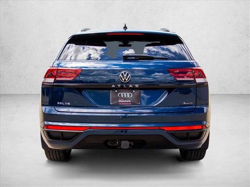 Used 2023 Volkswagen Atlas Cross Sport SEL R-Line AWD/4WD image 6
