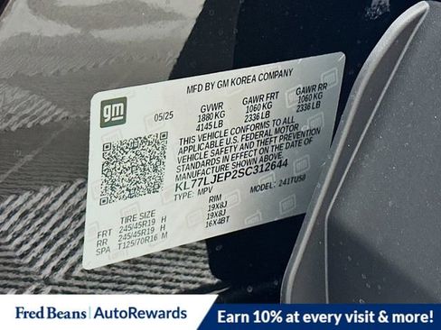 New 2025 Chevrolet Trax RS w/ Sunroof Package image 19