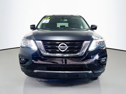 Used 2017 Nissan Pathfinder SL w/ SL Tech Package FWD image 11