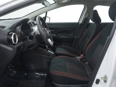 Used 2020 Nissan Versa SR w/ Trunk Package image 15