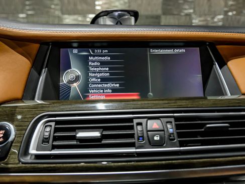 Used 2014 BMW 750i RWD image 29