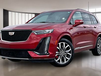 Used 2025 Cadillac XT6 Sport w/ Platinum Package