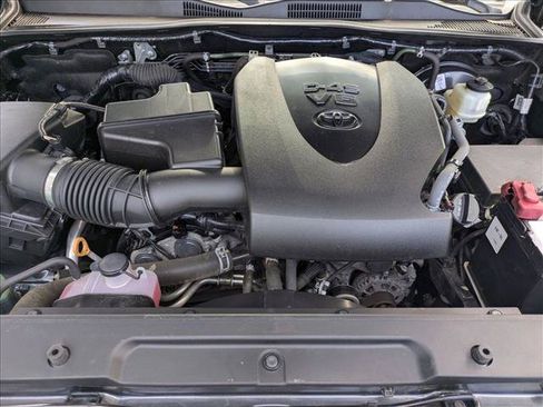 Used 2022 Toyota Tacoma SR5 AWD/4WD image 21