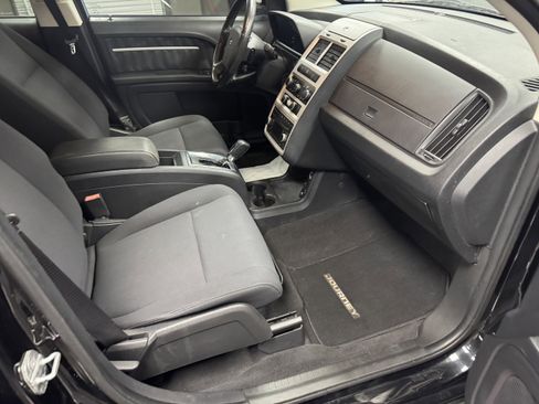 Used 2010 Dodge Journey SXT w/ Flexible Seating Group image 12