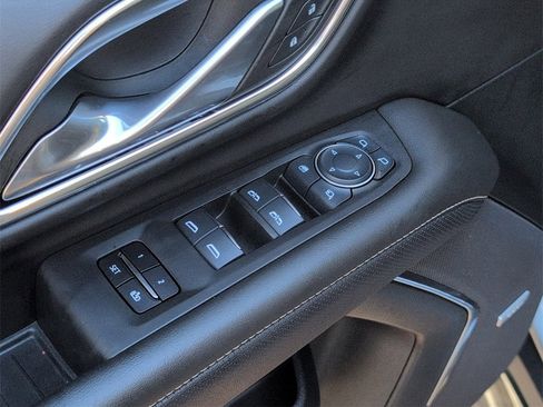 Certified 2024 Chevrolet Tahoe Premier image 17