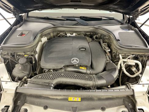 Used 2020 Mercedes-Benz GLC 300 4MATIC image 33