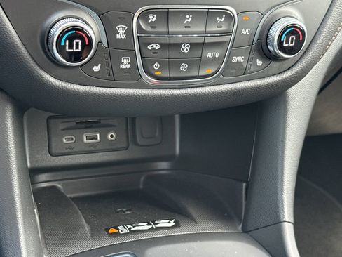 Used 2021 Chevrolet Equinox Premier w/ Redline Edition FWD image 21