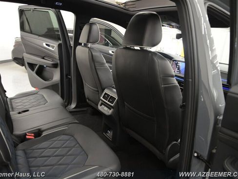 Used 2024 Volkswagen Atlas Cross Sport SEL Premium R-Line image 23