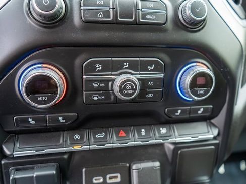 Used 2021 Chevrolet Silverado 1500 RST w/ Bed Protection Package image 30